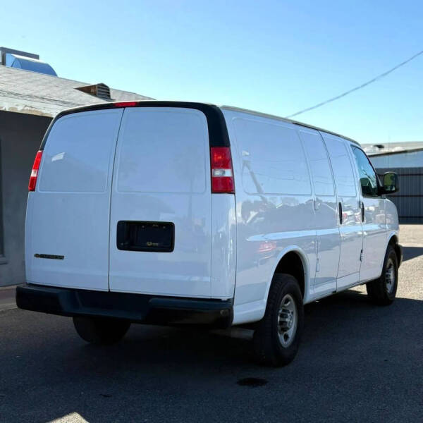 2020 Chevrolet Express 2500