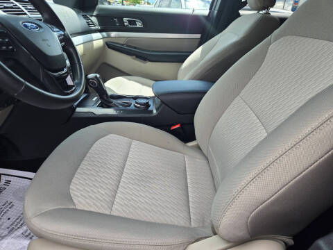 2018 Ford Explorer