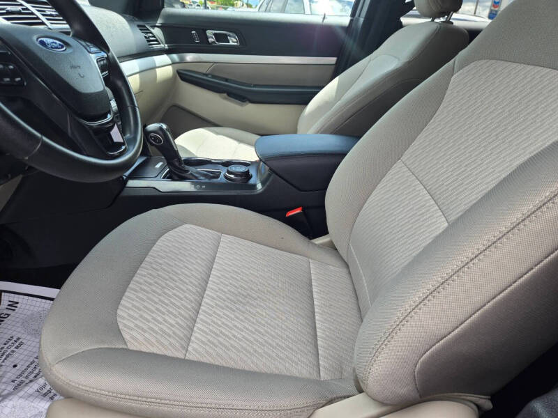 2018 Ford Explorer