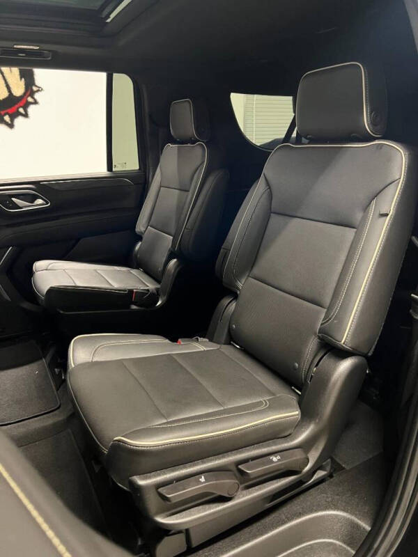 2022 GMC Yukon XL SLT