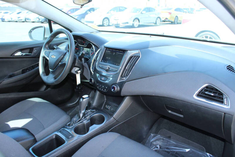 2019 Chevrolet Cruze LT