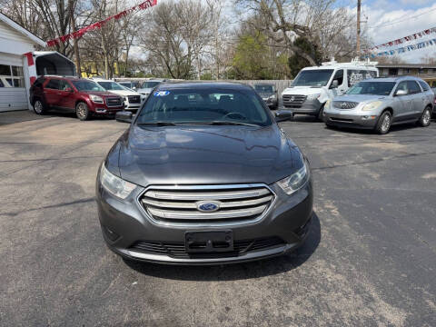 2015 Ford Taurus SEL