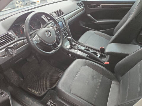 2016 Volkswagen Passat 1.8T SE