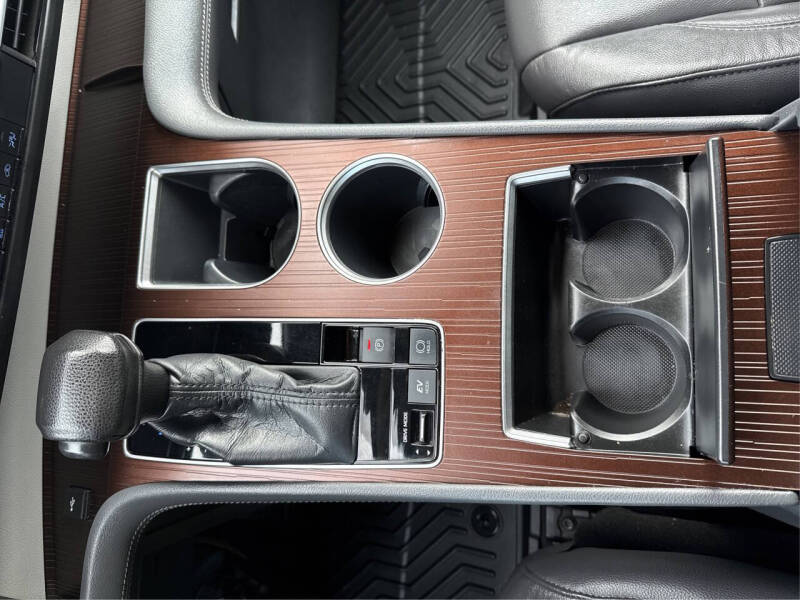 2021 Toyota Sienna LE 8-Passenger