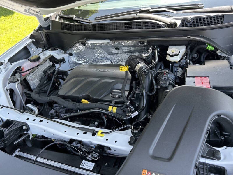 2025 Chevrolet Trax RS