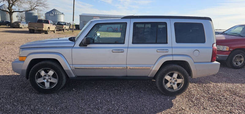 2010 Jeep Commander for sale at B&M Auto Sales and Service LLP in Marion SD