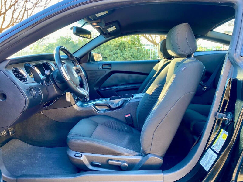 2014 Ford Mustang V6