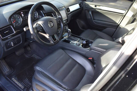 2011 Volkswagen Touareg VR6 Sport