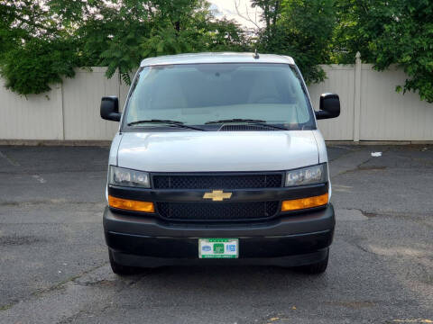 2023 Chevrolet Express 2500