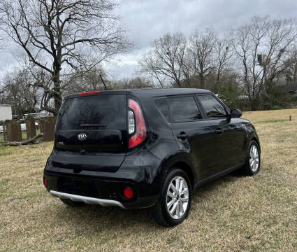 2019 Kia Soul +