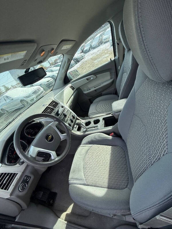 2011 Chevrolet Traverse LT