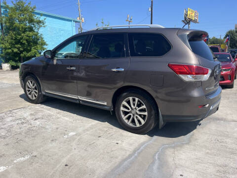 2015 Nissan Pathfinder SV