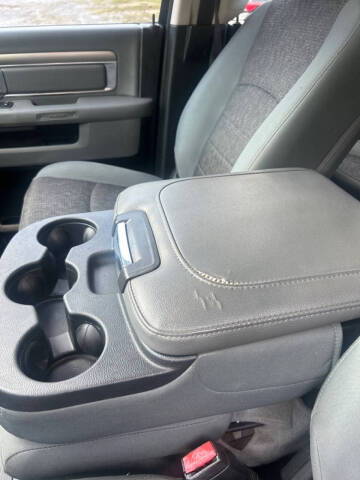 2016 RAM 1500 SLT