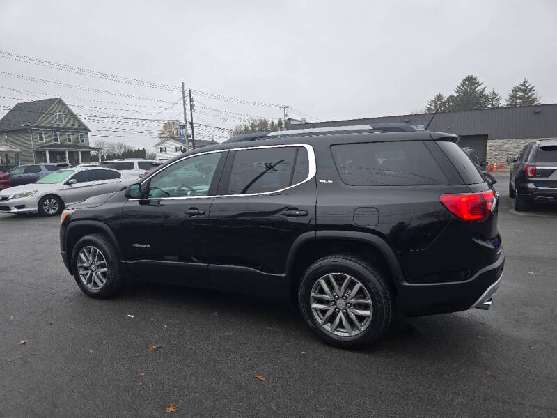 2017 GMC Acadia SLE-2