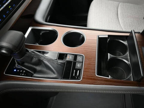 2022 Toyota Sienna LE 8-Passenger