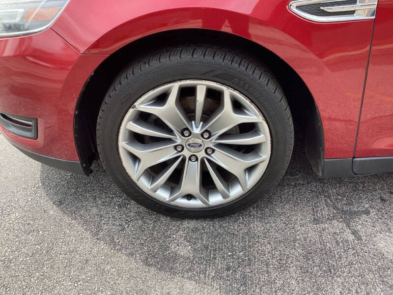 2017 Ford Taurus Limited