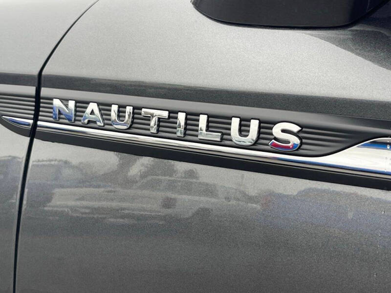 2020 Lincoln Nautilus Reserve