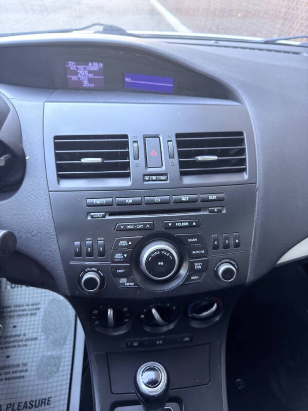 2012 Mazda MAZDA3 i Touring