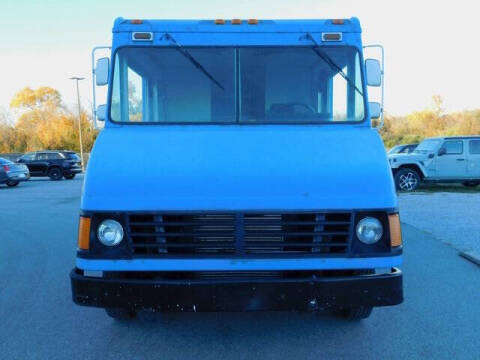 1999 Freightliner MT45 Chassis