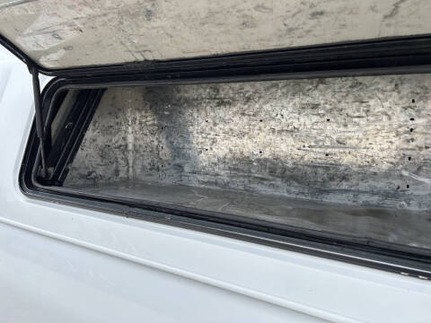 2016 ARE 8' Contractor Camper Shell