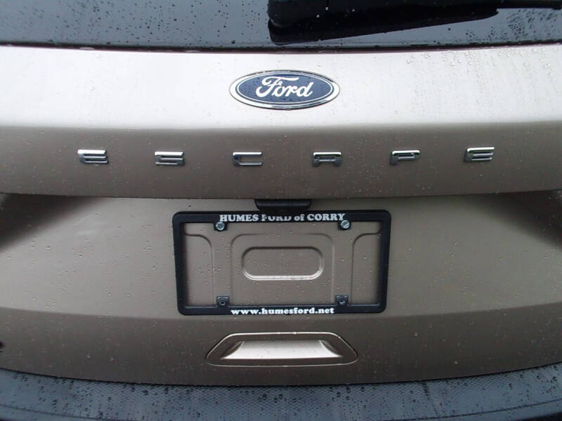 2020 Ford Escape SE