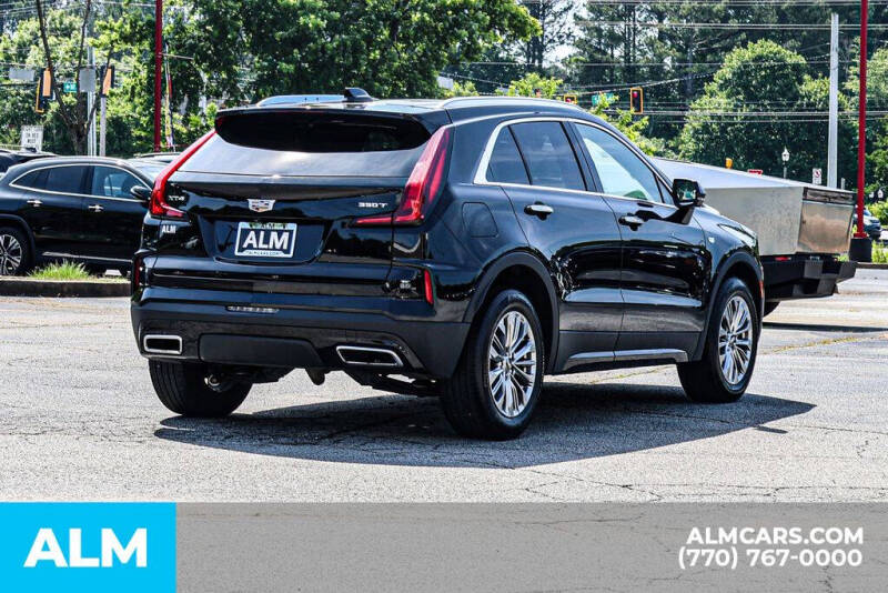 2025 Cadillac XT4 Premium Luxury
