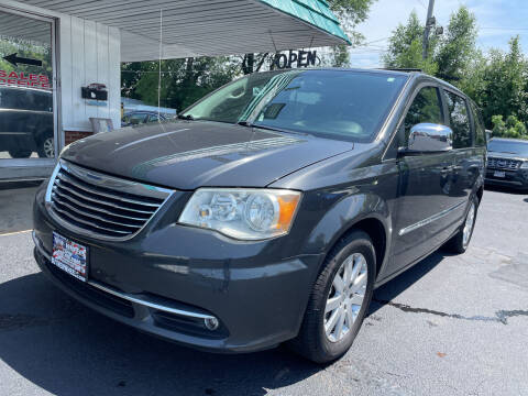 2012 Chrysler Town and Country for sale at New Wheels in Glendale Heights IL