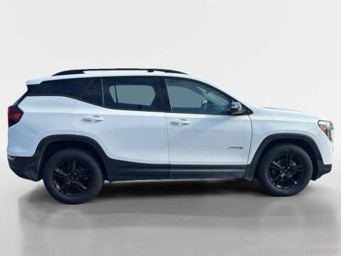 2023 GMC Terrain AT4