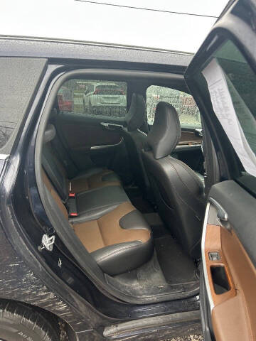 2016 Volvo XC60 T5 Platinum