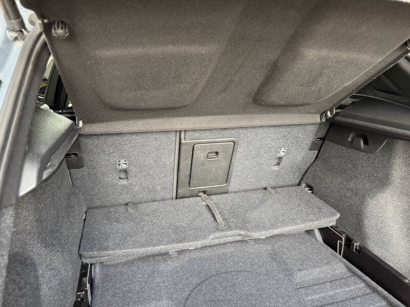 2021 Volvo XC40 T5 Momentum