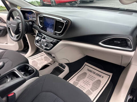 2017 Chrysler Pacifica Touring Plus