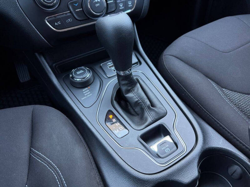 2020 Jeep Cherokee Latitude