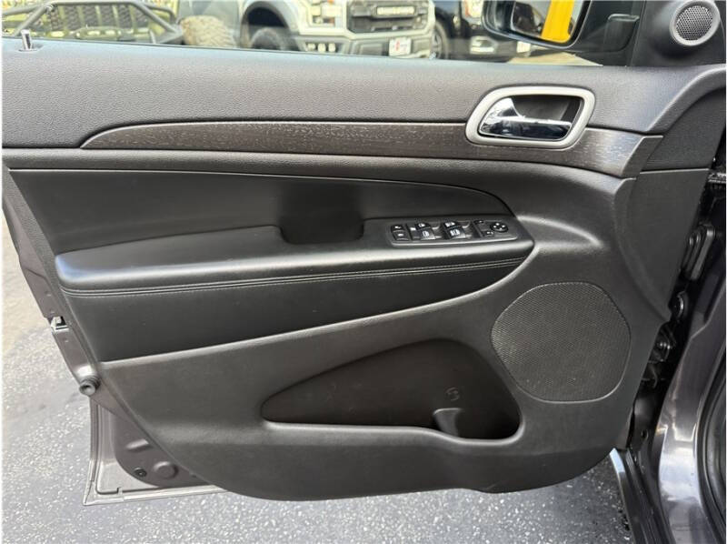 2018 Jeep Grand Cherokee Altitude