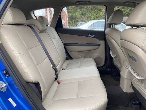 2011 Hyundai Elantra Touring GLS