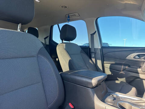 2018 Chevrolet Traverse LT Cloth