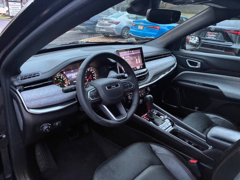 2023 Jeep Compass Latitude Lux