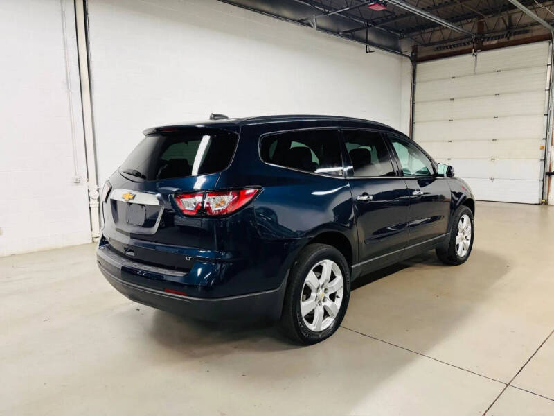 2017 Chevrolet Traverse LT