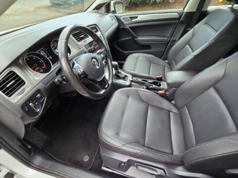 2015 Volkswagen Golf TDI SEL