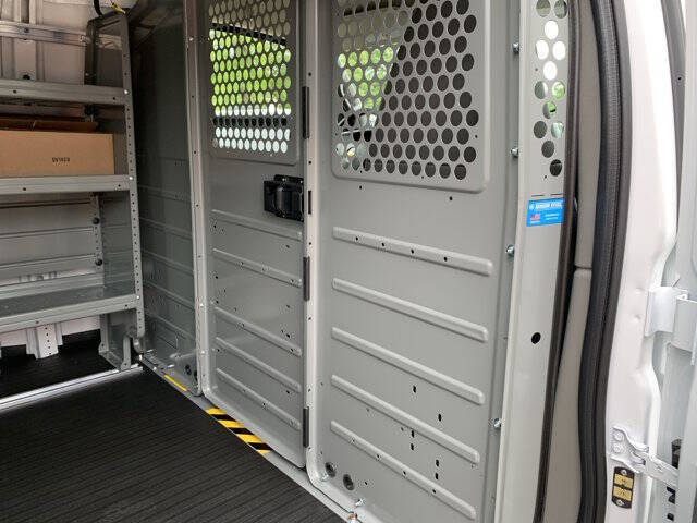 2025 Chevrolet Express 2500