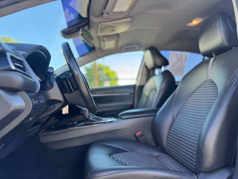 2018 Toyota Camry SE