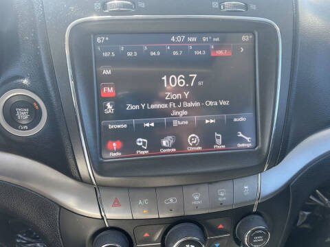 2020 Dodge Journey Crossroad