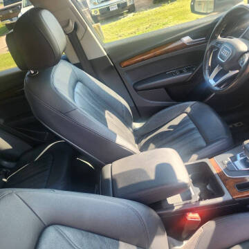 2018 Audi Q5 2.0T quattro Premium Plus