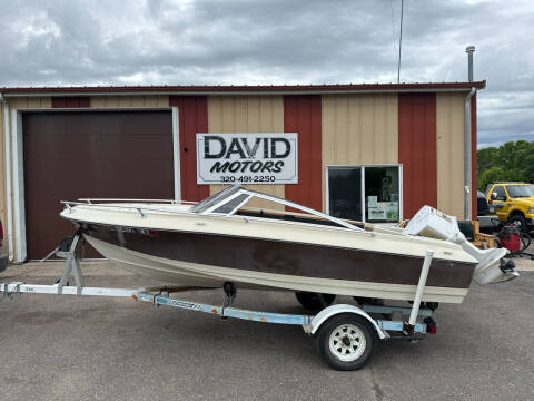 1979 Crestliner Crusader 550 for sale at DAVID MOTORS LLC in Grey Eagle MN