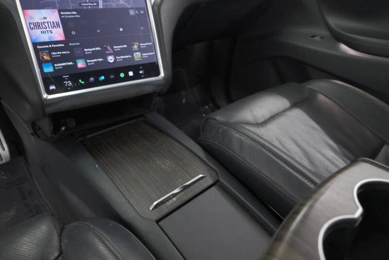 2016 Tesla Model X P90D