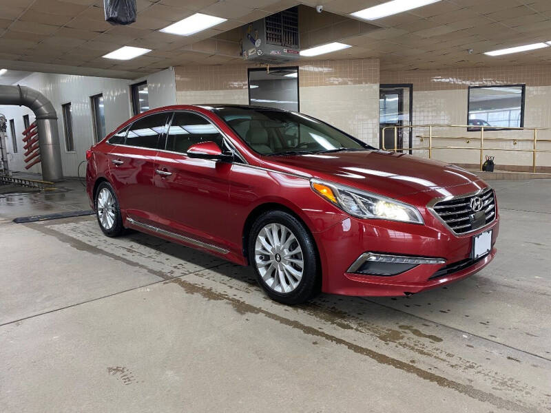2015 Hyundai Sonata for sale at QUAD CITIES AUTO SALES in Milan IL