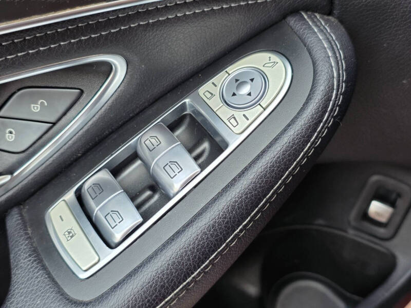 2016 Mercedes-Benz C-Class C 300