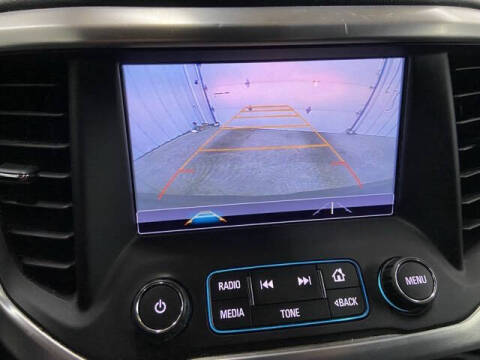 2017 GMC Acadia SLE-2