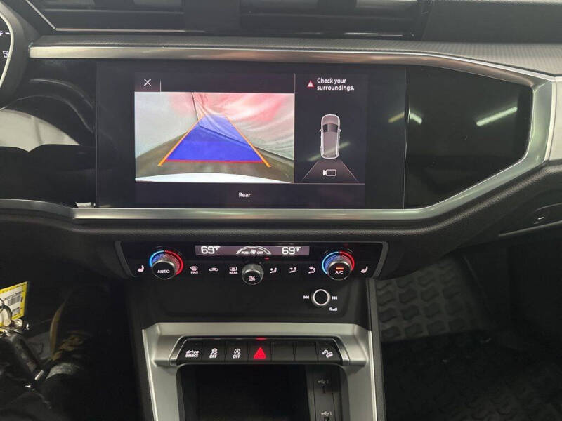 2020 Audi Q3 quattro Premium 45 TFSI