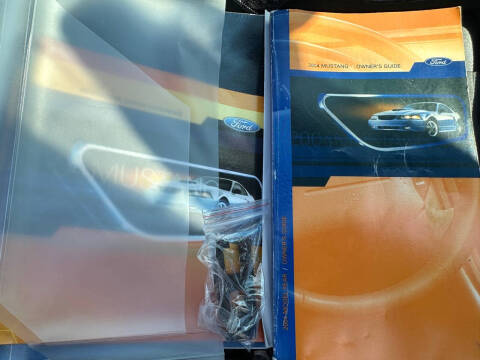 2004 Ford Mustang GT Deluxe