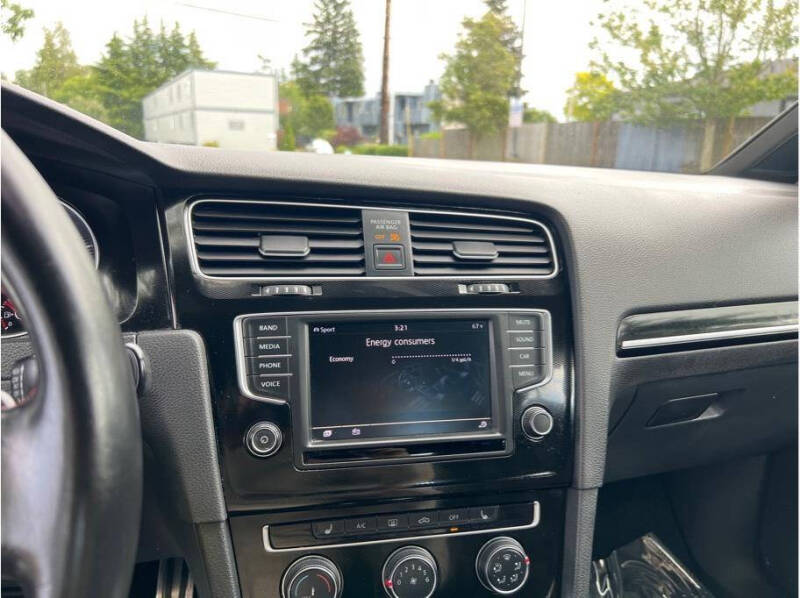 2017 Volkswagen Golf GTI S